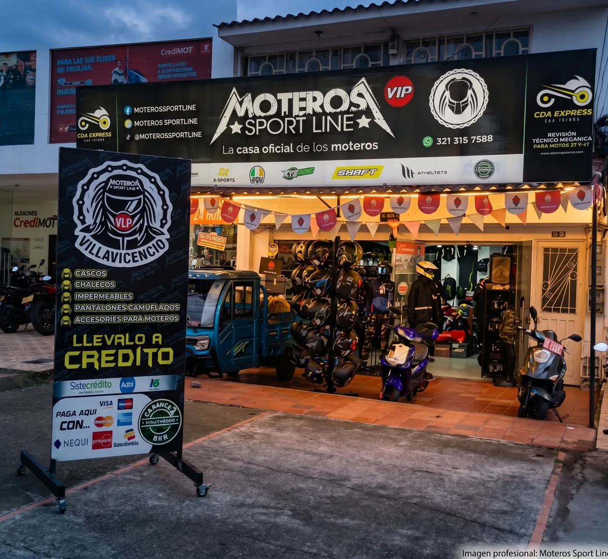 Interior Tienda Moteros Sport Line Jordán